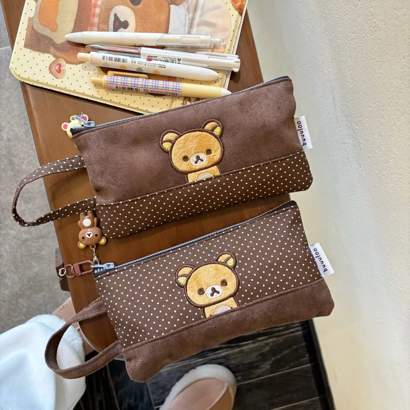 New Original Embroidered Bear Pencil Bag Girl Heart Ins Style Large Capacity Storage Bag High School Student Stationery Bag Gift
New Original Embroidered Bear Pencil Bag Girl Heart Ins Style Large Capacity Storage Bag High School Student Stationery Bag Gift
