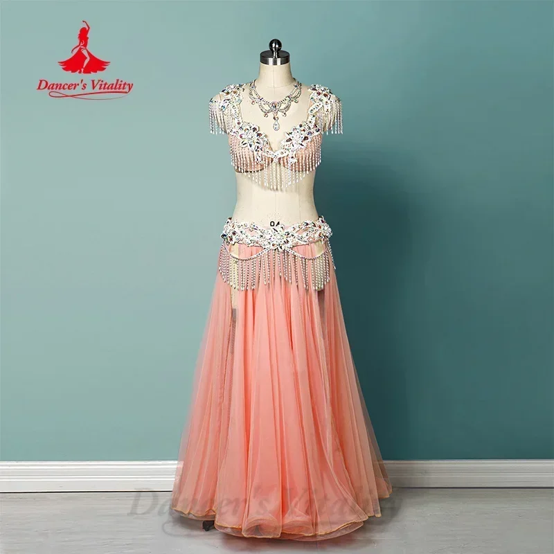Женский костюм для выступлений BellyDance, индивидуальный костюм для соревнований в восточном стиле с длинной юбкой с кисточками, костюм для соревнований по восточному танцу, 2 шт.
Женский костюм для выступлений BellyDance, индивидуальный костюм для соревнований в восточном стиле с длинной юбкой с кисточками, костюм для соревнований по восточному танцу, 2 шт.