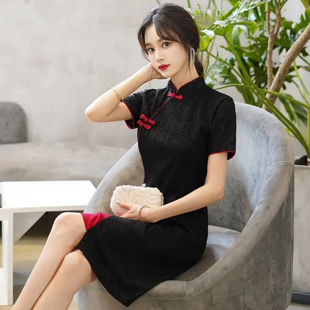 Short Pattern Short Sleeve Qipao Dress Long Fork Vintage Traditional Chinese Dress Plus Size Classic Cheongsam Summer
Short Pattern Short Sleeve Qipao Dress Long Fork Vintage Traditional Chinese Dress Plus Size Classic Cheongsam Summer