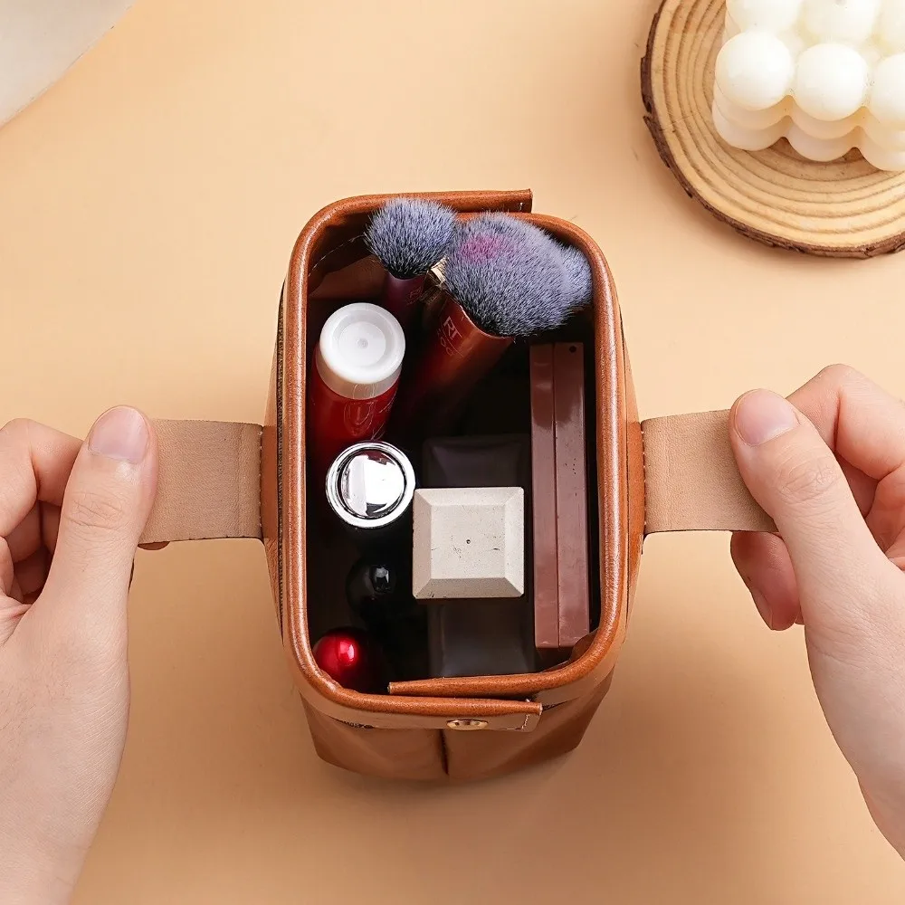 Vintage Style PU Leather Coin Purse Large Capacity Button Closure Cosmetic Pouch Solid Color Portable Headphones Pouch
Vintage Style PU Leather Coin Purse Large Capacity Button Closure Cosmetic Pouch Solid Color Portable Headphones Pouch