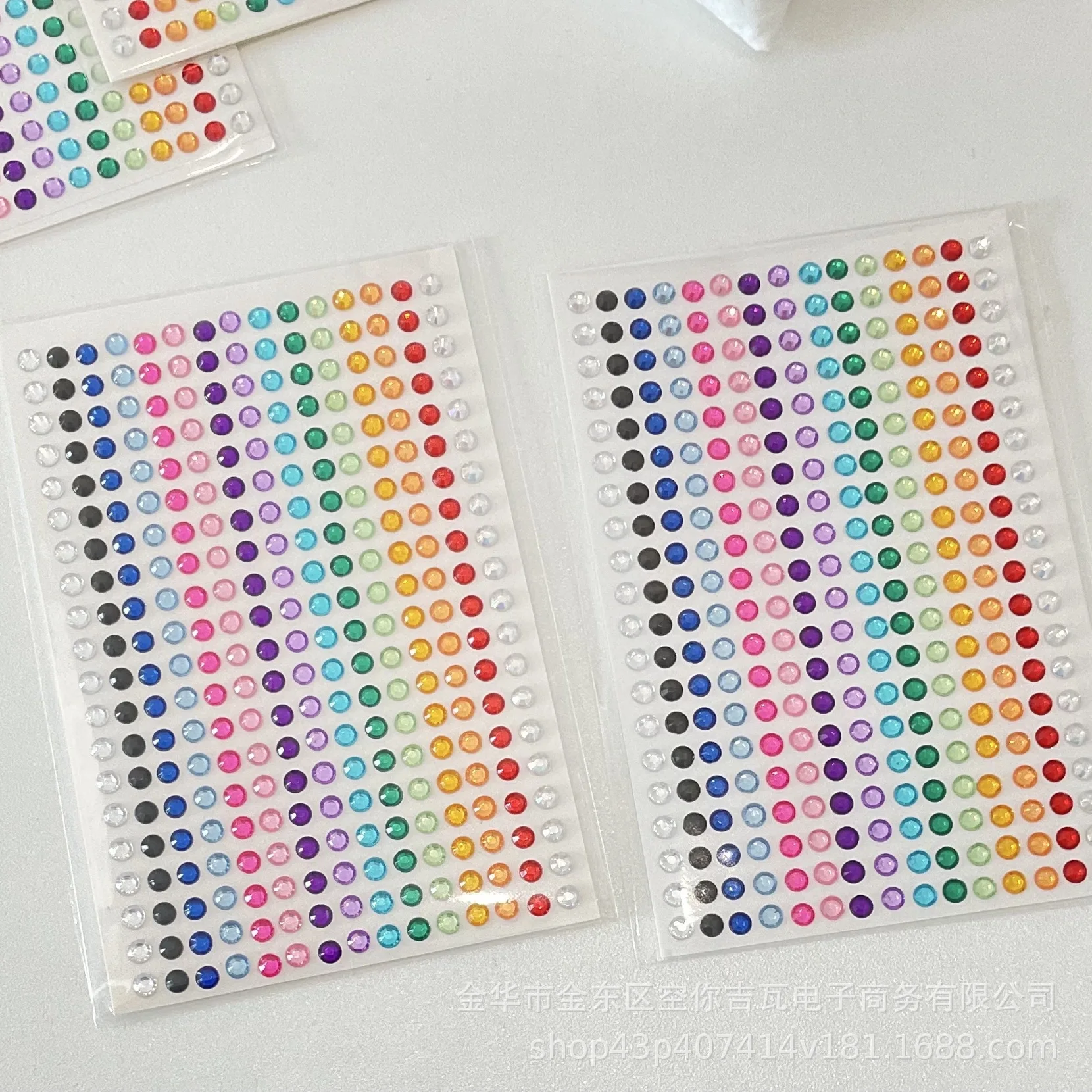 Self Adhesive 15 Colors Rhinestone Stickers Crystal Sparkle Gems for Kids Kindergarten Reward Stage Decoration DIY Card Making
Self Adhesive 15 Colors Rhinestone Stickers Crystal Sparkle Gems for Kids Kindergarten Reward Stage Decoration DIY Card Making