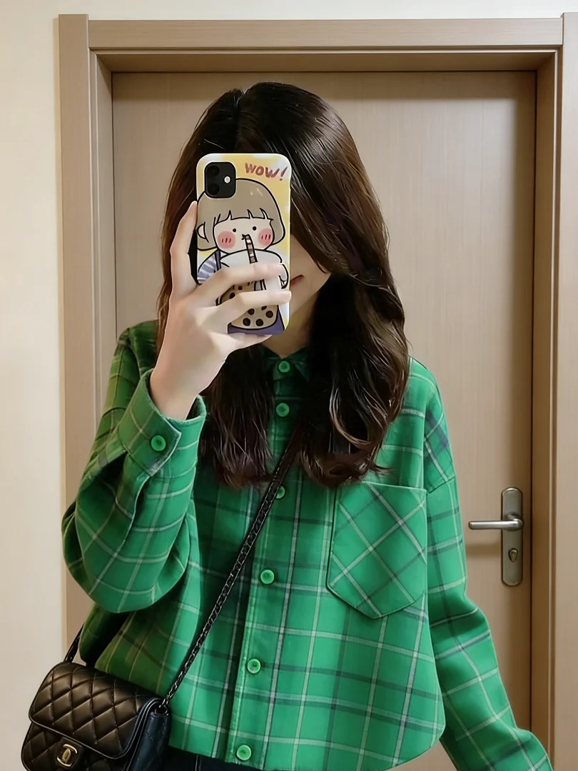 Green Plaid Long Sleeve Shirt Women's Commute Style Slimming Top And Beautiful Small Checkered Design for Younger Look
Green Plaid Long Sleeve Shirt Women's Commute Style Slimming Top And Beautiful Small Checkered Design for Younger Look