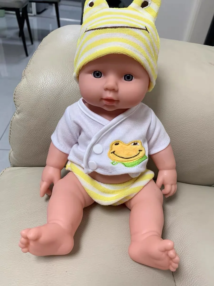 30 см Реалистичная кукла Reborn Babies, которую можно говорить, звуковая кукла, 100% безопасная мягкая силиконовая игрушка Real Touch, имитация одежды лягушки
30 см Реалистичная кукла Reborn Babies, которую можно говорить, звуковая кукла, 100% безопасная мягкая силиконовая игрушка Real Touch, имитация одежды лягушки