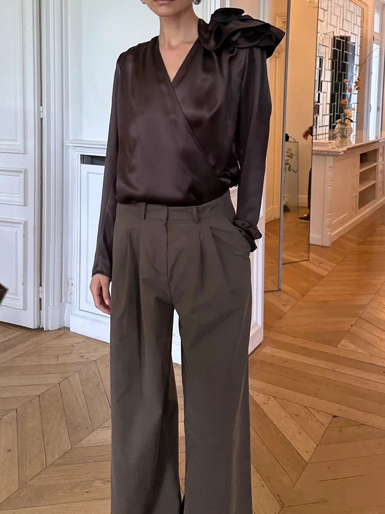 Three-dimensional large flowers senior sense shirts & blouses casual satin long sleeve Women's shirt 2025 summer new
Three-dimensional large flowers senior sense shirts & blouses casual satin long sleeve Women's shirt 2025 summer new
