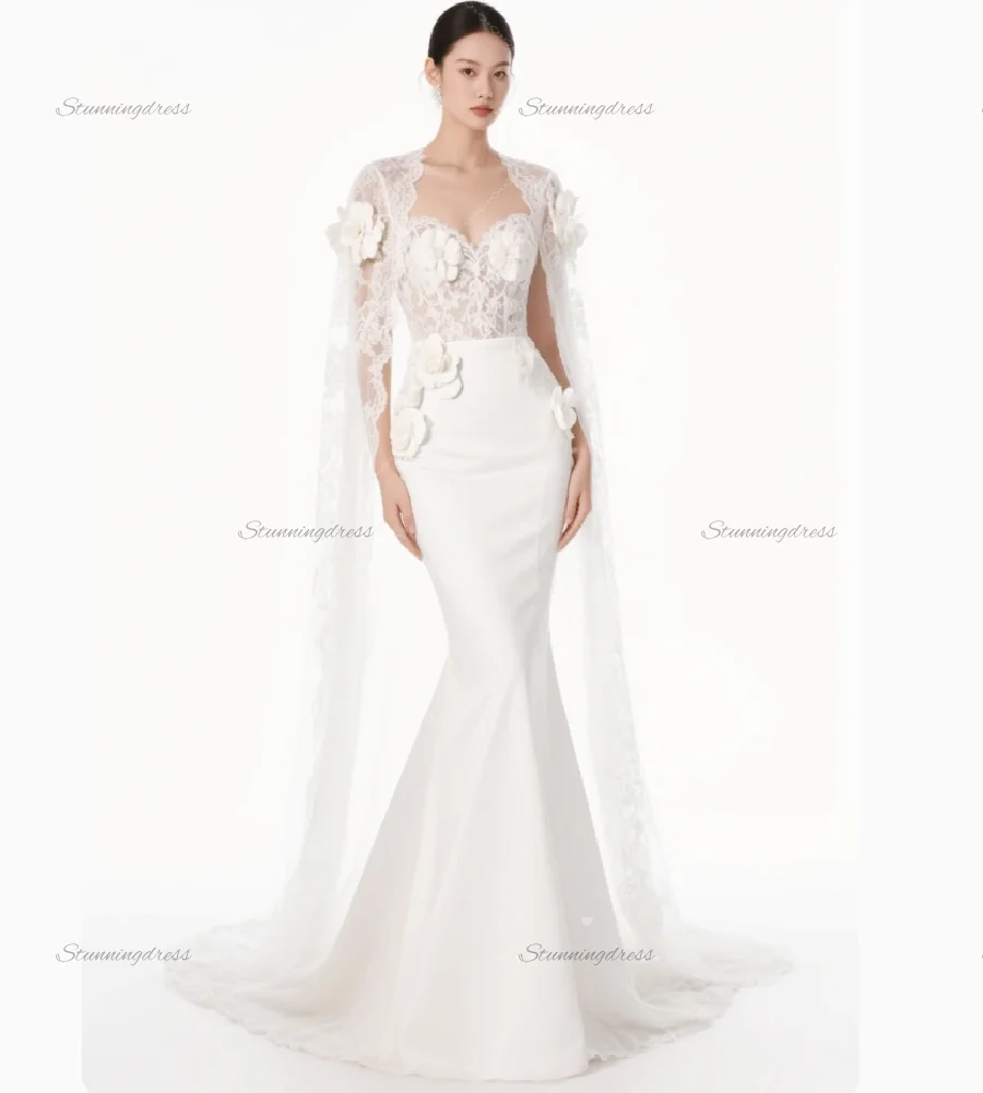 Elegant Bohemian Wedding Dress With Cape 3D Florals Mermaid Boho Bride Dress 2026 Charming Satin Beach Garden Country Bridal
Elegant Bohemian Wedding Dress With Cape 3D Florals Mermaid Boho Bride Dress 2026 Charming Satin Beach Garden Country Bridal