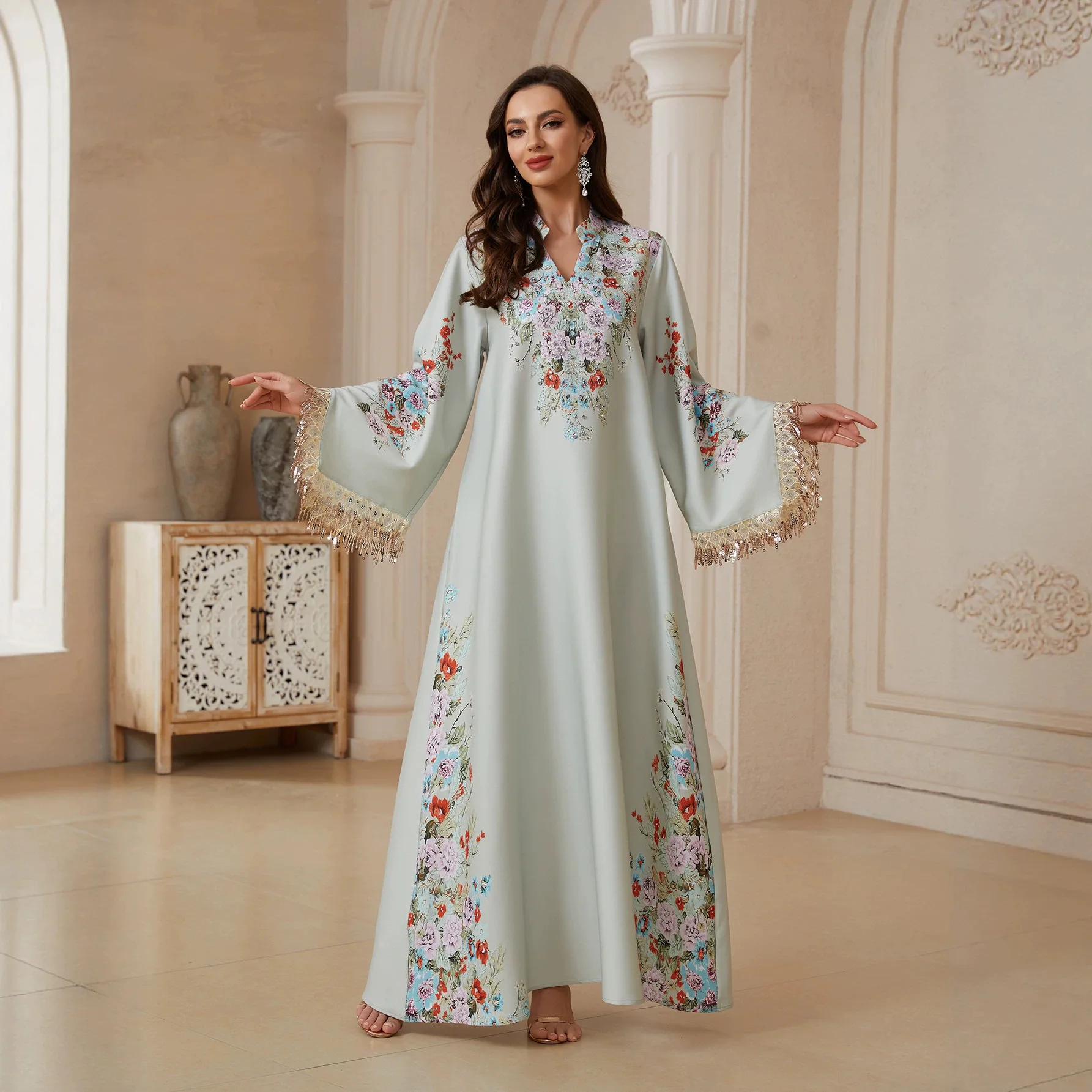 Sw2615 Women's Dress V-neck Printed Tassel Elegant Robe Malaysian Clothing Robe Abaya Ramadan Dubai Luxury Islam Elegant
Sw2615 Women's Dress V-neck Printed Tassel Elegant Robe Malaysian Clothing Robe Abaya Ramadan Dubai Luxury Islam Elegant