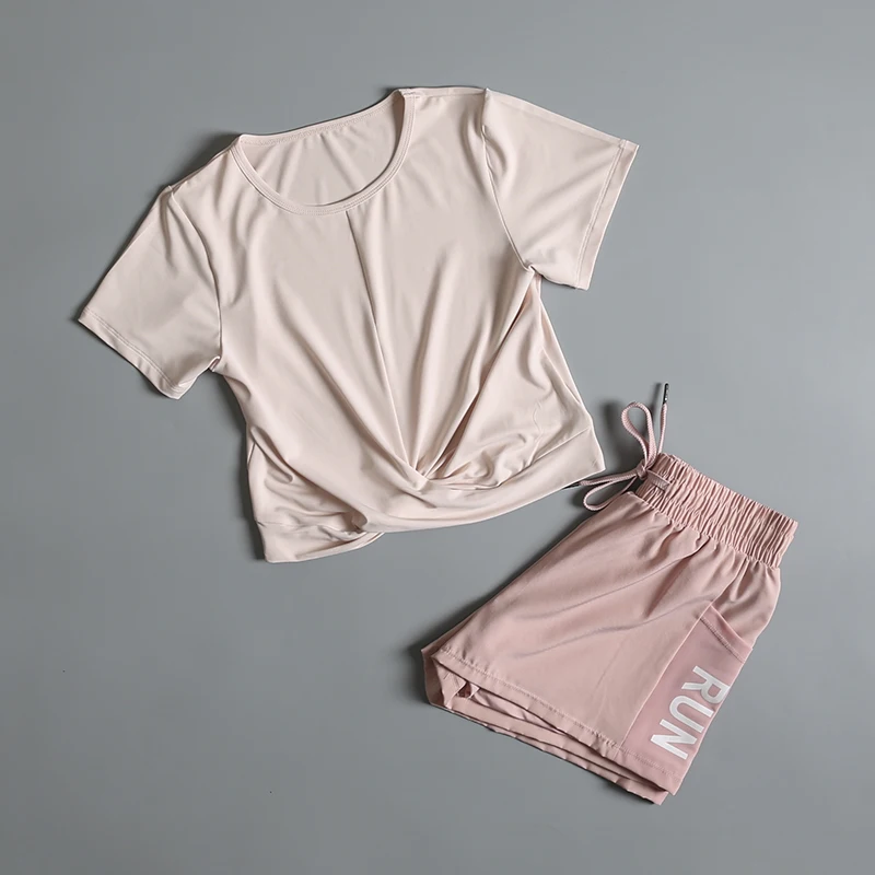Yoga suit for women in summer professional fashion quick-drying Pilates short-sleeved fitness exercise running exercise
Yoga suit for women in summer professional fashion quick-drying Pilates short-sleeved fitness exercise running exercise
