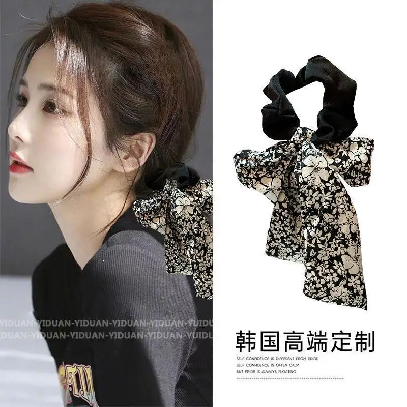 Gentle Floral Print Hair Tie with Bow Ribbon Tails Low Ponytail Elastic Band for Women Daily Use Lightweight Multicolor
Gentle Floral Print Hair Tie with Bow Ribbon Tails Low Ponytail Elastic Band for Women Daily Use Lightweight Multicolor