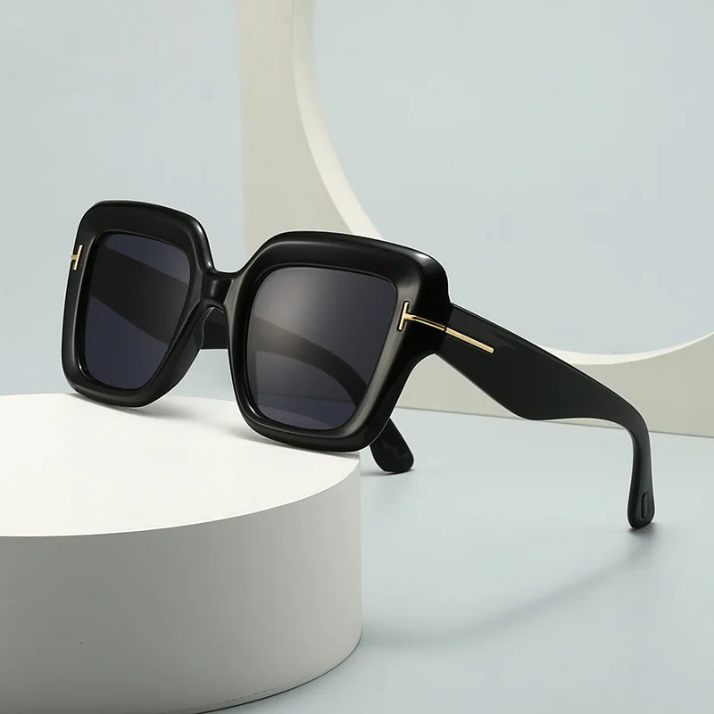 LH182 Popular Modern Vintage with Large Rims Sunglasses Trend Street Snap Sunglasses
LH182 Popular Modern Vintage with Large Rims Sunglasses Trend Street Snap Sunglasses