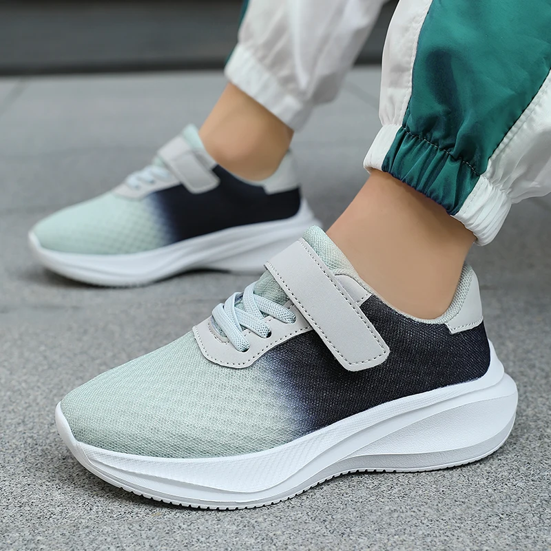 Fashionable Zhongda children's sports shoes, boys' all-season trendy shoes, breathable soft-soled girls' mesh shoes, casual shoe
Fashionable Zhongda children's sports shoes, boys' all-season trendy shoes, breathable soft-soled girls' mesh shoes, casual shoe