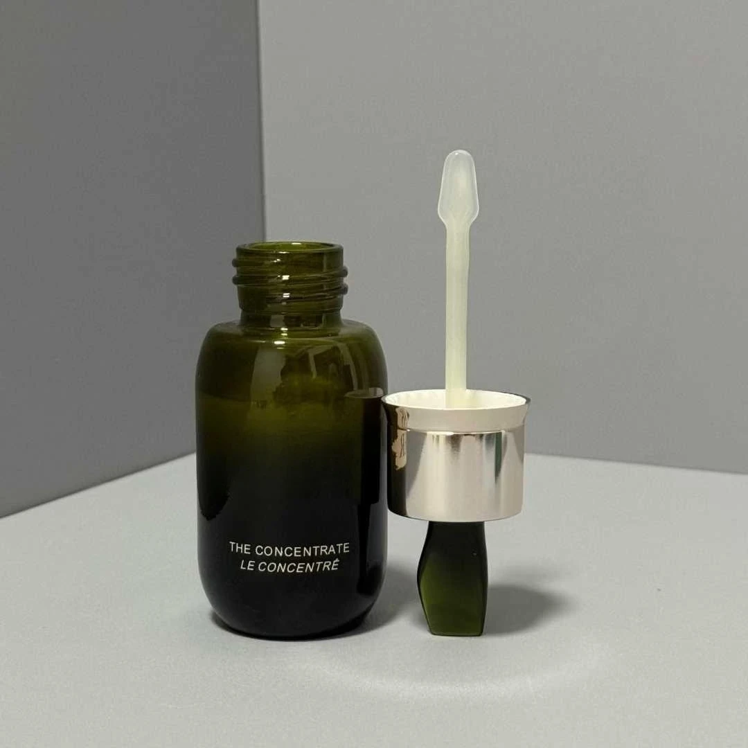 New Skin THE RESURFACING TREATMENT LA LOTION PERFUME
New Skin THE RESURFACING TREATMENT LA LOTION PERFUME