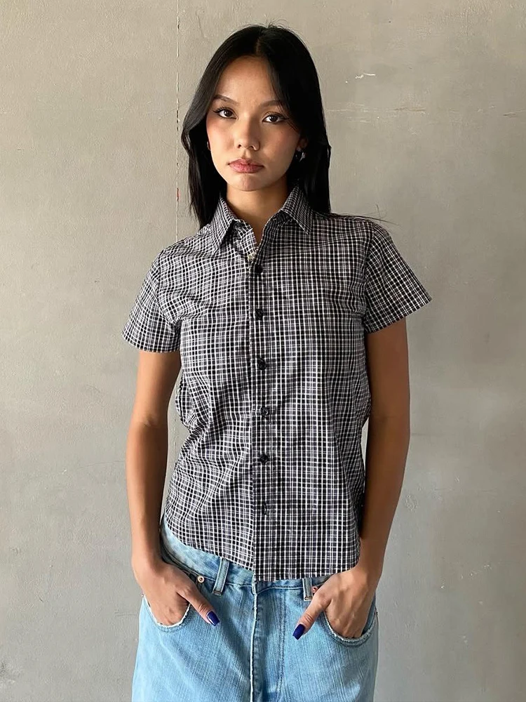 Weird Puss Plaid Blouse Women Single-Breasted v-Neck Skinny Summer Trend Street Simple Classic Daily Commute Leisure Basic Tops
Weird Puss Plaid Blouse Women Single-Breasted v-Neck Skinny Summer Trend Street Simple Classic Daily Commute Leisure Basic Tops