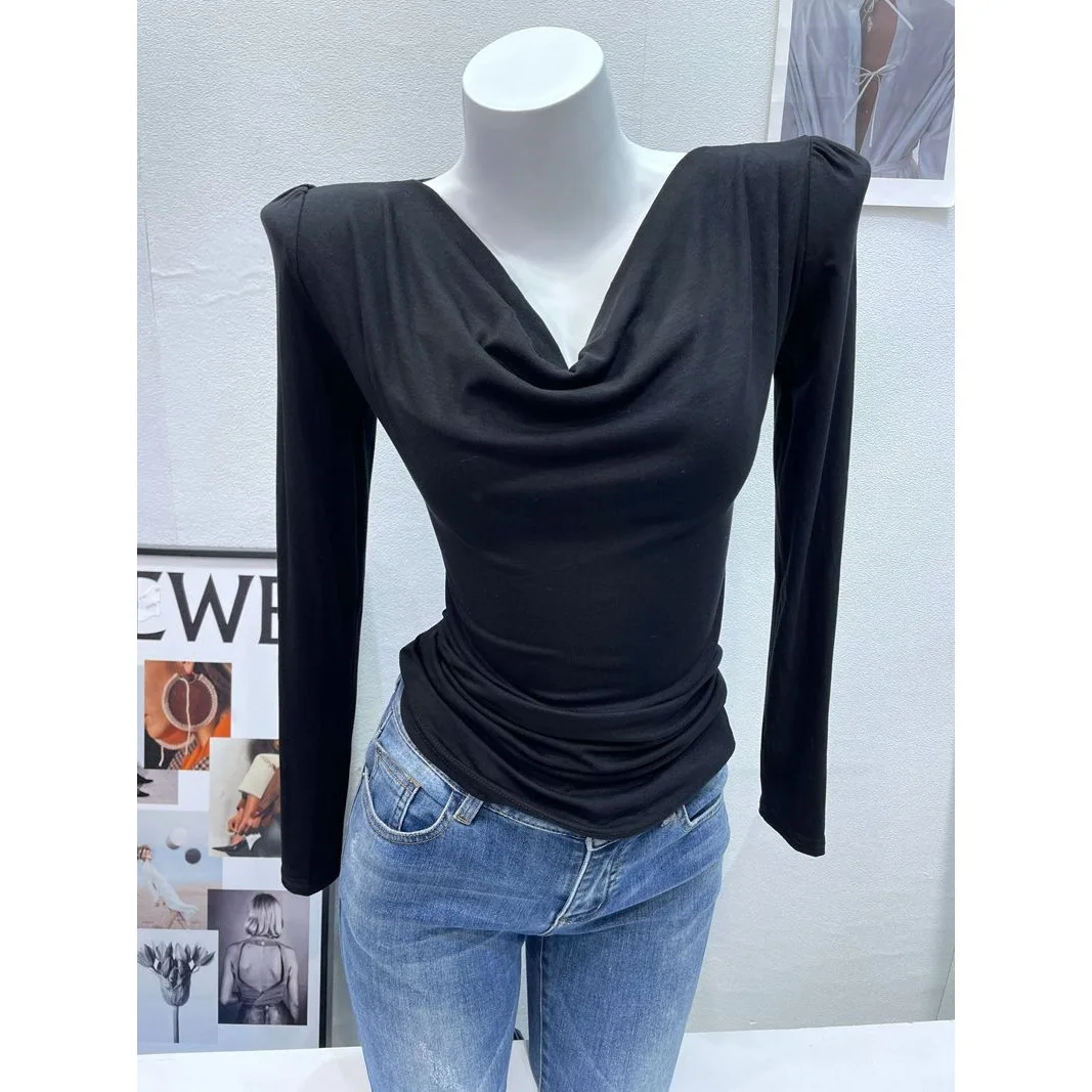 Soft Skin-Friendly Long Sleeve T-Shirt Women's Slim Fit Base Shirt Korean Style Bell Collar Black Autumn Fashion 2025
Soft Skin-Friendly Long Sleeve T-Shirt Women's Slim Fit Base Shirt Korean Style Bell Collar Black Autumn Fashion 2025