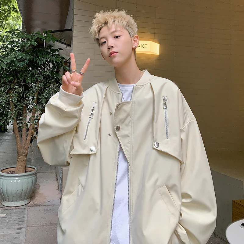 Мужская свободная куртка-пилот на весну-осень с воротником-бомбером, повседневная, свободного кроя, в уличном стиле, модная, брендовая, с декоративной молнией, стандартный крой рукавов
Мужская свободная куртка-пилот на весну-осень с воротником-бомбером, повседневная, свободного кроя, в уличном стиле, модная, брендовая, с декоративной молнией, стандартный крой рукавов