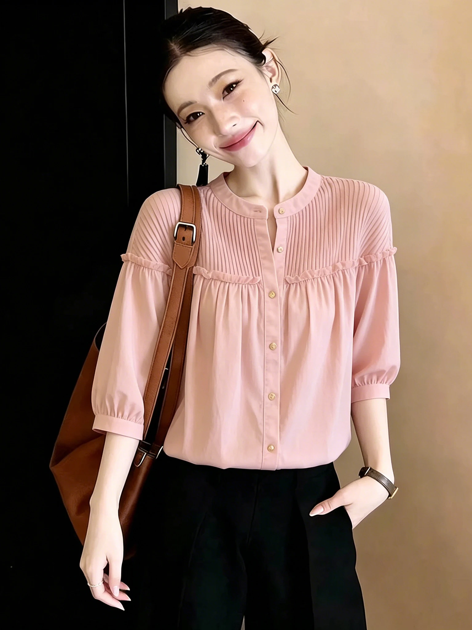 Large Size Korean Style Unique Pink Shirt Women's Fashionable Versatile Summer New Arrival High End Feel Top Quality Breathab...
Large Size Korean Style Unique Pink Shirt Women's Fashionable Versatile Summer New Arrival High End Feel Top Quality Breathab...