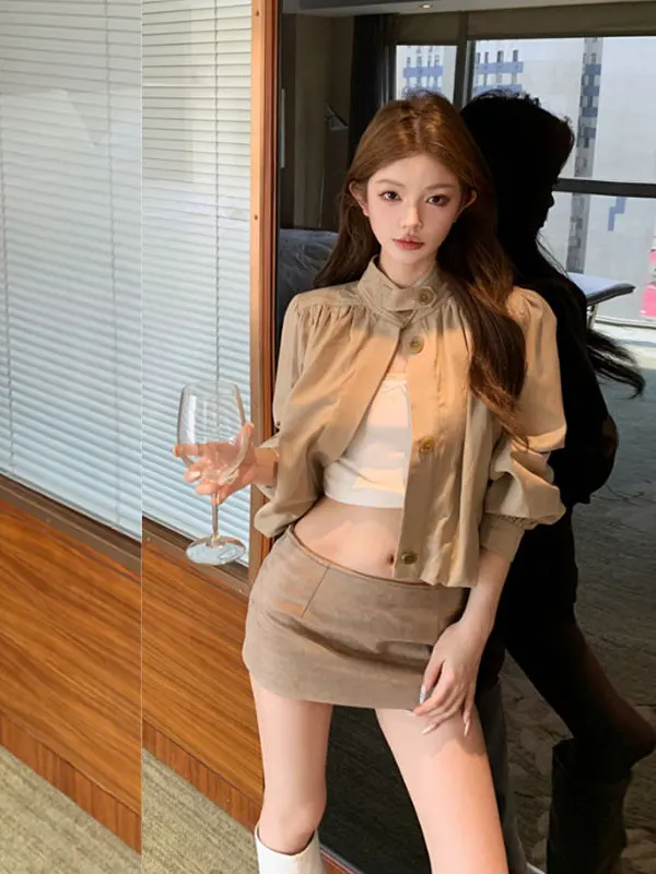 Retro Korean Style Short Jacket Elegant Collar Top Warm Cotton Material Long Sleeve Pure Color Casual Wear for Women
Retro Korean Style Short Jacket Elegant Collar Top Warm Cotton Material Long Sleeve Pure Color Casual Wear for Women
