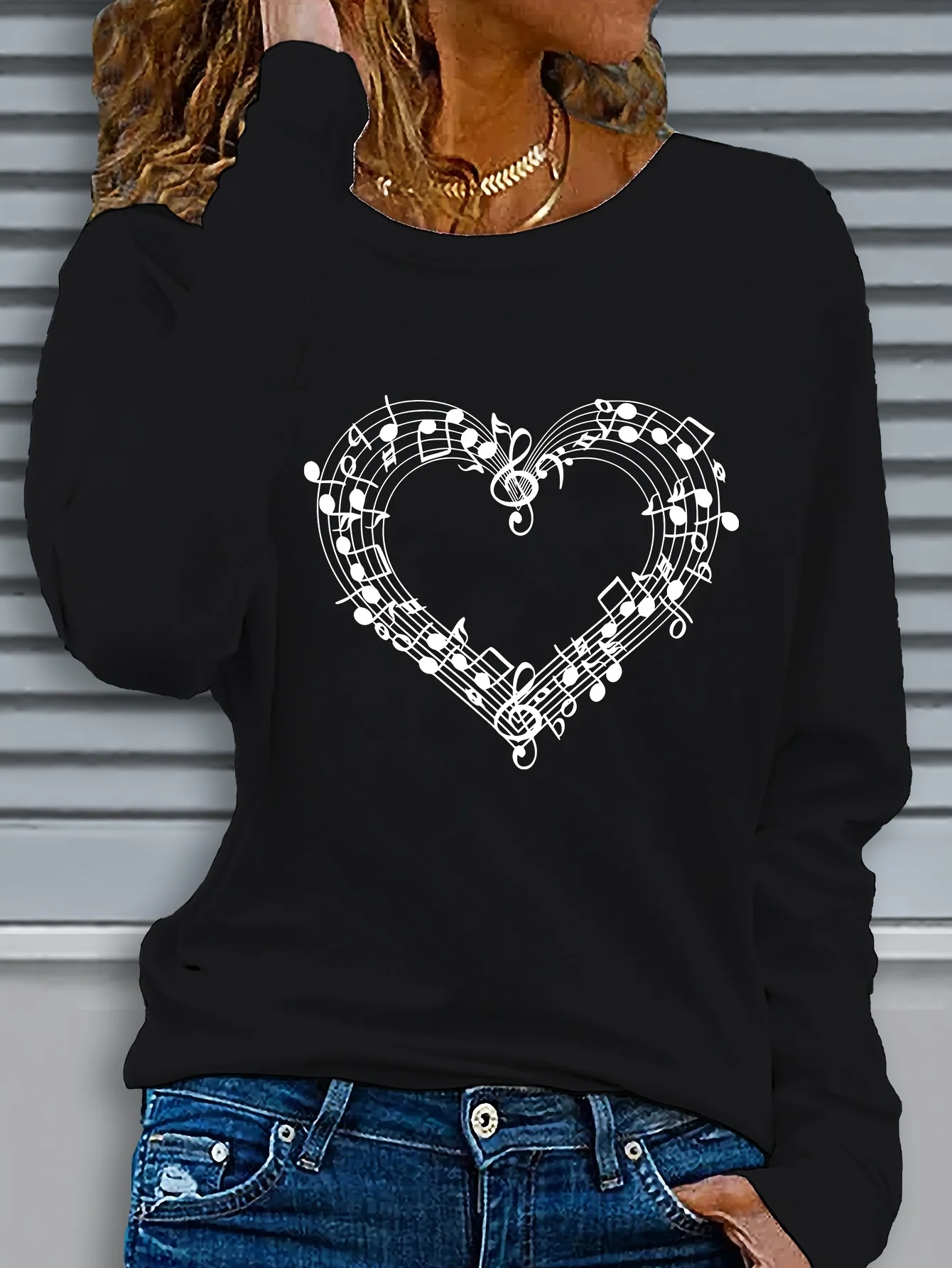 Большие размеры — женская повседневная футболка с длинным рукавом и круглым вырезом | Сердце и музыкальная нота с принтом, мягкий бежевый топ стандартного кроя
Большие размеры — женская повседневная футболка с длинным рукавом и круглым вырезом | Сердце и музыкальная нота с принтом, мягкий бежевый топ стандартного кроя