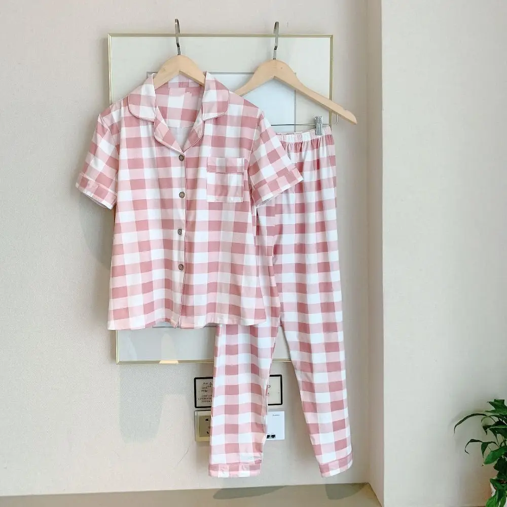 Korean Style Short Sleeve Grid Pajama Suit Slim Fit V Neck Tops Pants Nightwear Women Sleepwear Two Pieces Pajama Sets Gifts
Korean Style Short Sleeve Grid Pajama Suit Slim Fit V Neck Tops Pants Nightwear Women Sleepwear Two Pieces Pajama Sets Gifts