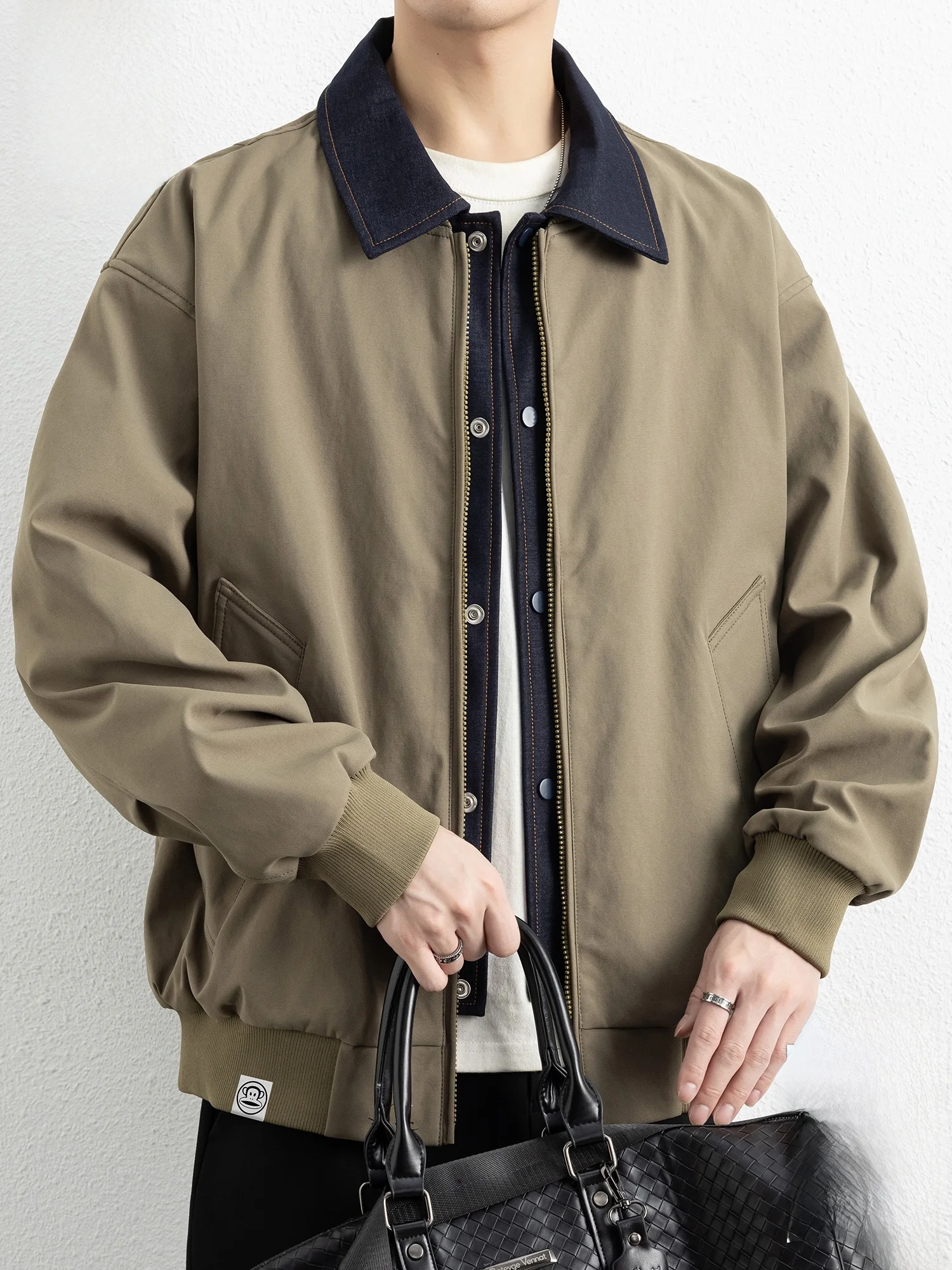 Мужская повседневная куртка Paul Frank Monkey Color Blo Collar, свободного кроя, весенняя новинка, из полиэфирного волокна, модная верхняя одежда
Мужская повседневная куртка Paul Frank Monkey Color Blo Collar, свободного кроя, весенняя новинка, из полиэфирного волокна, модная верхняя одежда