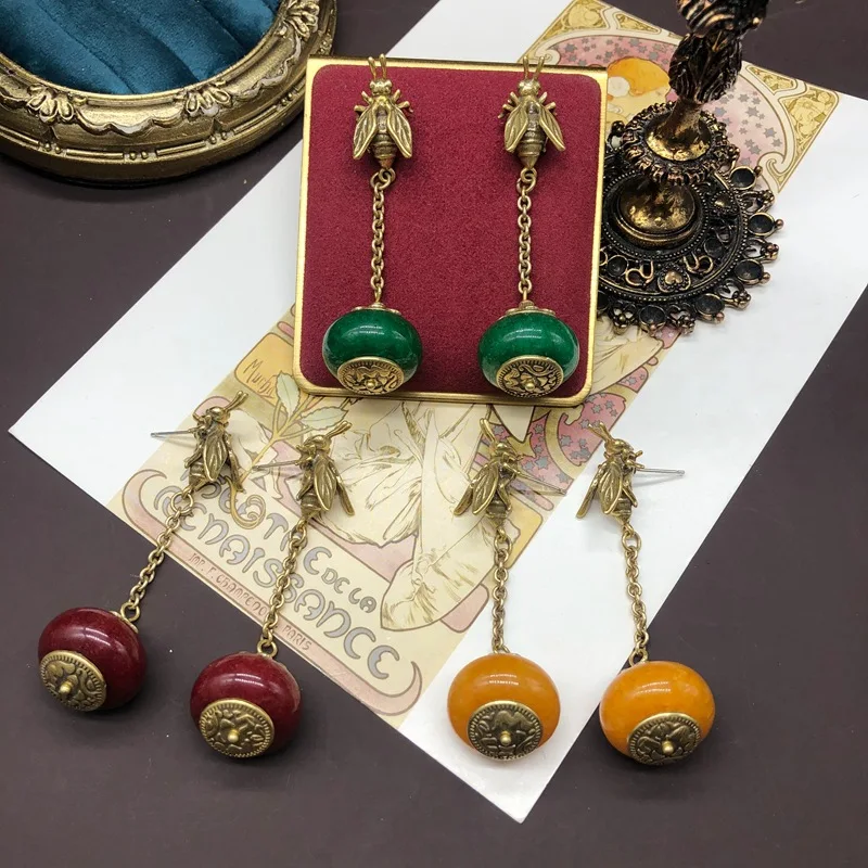 Chinese Style Animals Earrings for Women Agate Vintage Fashion Jewelry Elegant Luxury Simple Sweet Pendientes Mujer Bee Eardrop
Chinese Style Animals Earrings for Women Agate Vintage Fashion Jewelry Elegant Luxury Simple Sweet Pendientes Mujer Bee Eardrop
