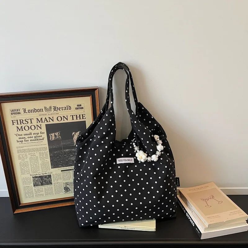 Korean Cute Polka Dot Shoulder Bags for Women Large Capacity Ladies Casual Tote Bag Lightweight Travel Portable Female Handbag
Korean Cute Polka Dot Shoulder Bags for Women Large Capacity Ladies Casual Tote Bag Lightweight Travel Portable Female Handbag