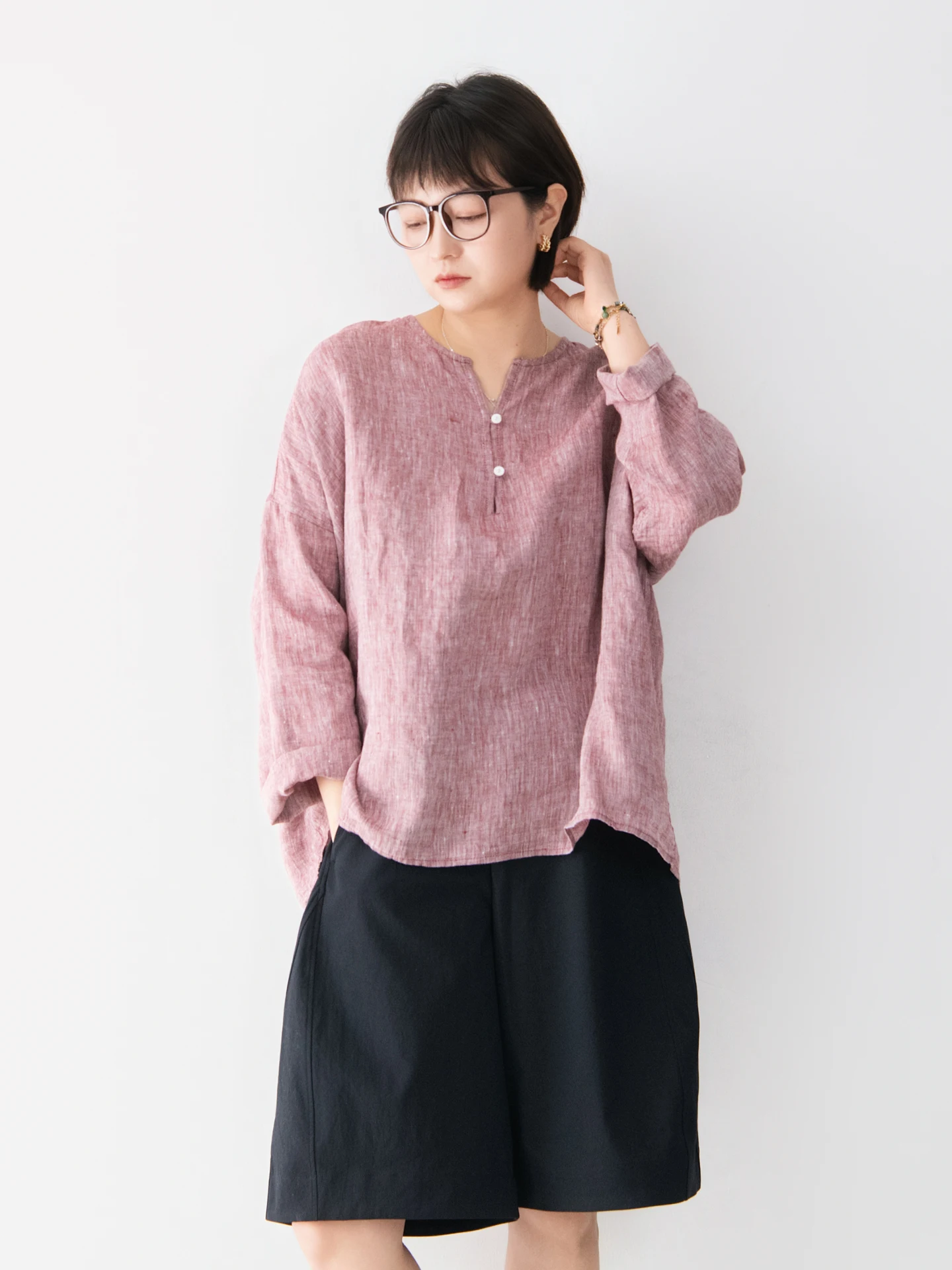 Full Linen V-Neck Two-Button Overhead Lazy Randomness Skin-Friendly Shirt Women Versatile Zen Spirit Top Loose Fit Long Sleeve
Full Linen V-Neck Two-Button Overhead Lazy Randomness Skin-Friendly Shirt Women Versatile Zen Spirit Top Loose Fit Long Sleeve