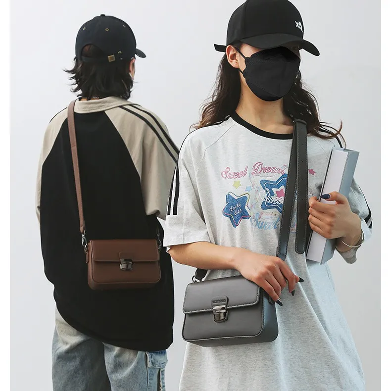 2025 Retro Square Bag Women Luxury Small Crossbody Purse Fashion Minimalist Shoulder Bag Unique Trendy
2025 Retro Square Bag Women Luxury Small Crossbody Purse Fashion Minimalist Shoulder Bag Unique Trendy