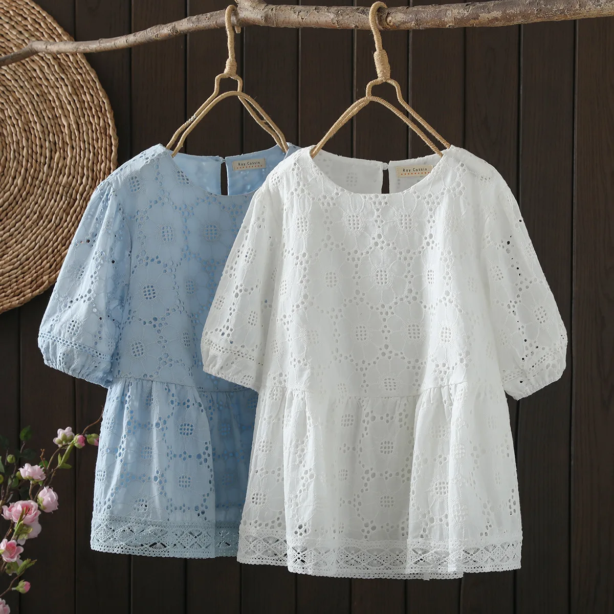 Women Summer Sweet Mori Girl Embroidery Hollow Out Cotton Shirts Solid Color O-Neck Short Sleeve Casual Loose Blouse Tops
Women Summer Sweet Mori Girl Embroidery Hollow Out Cotton Shirts Solid Color O-Neck Short Sleeve Casual Loose Blouse Tops