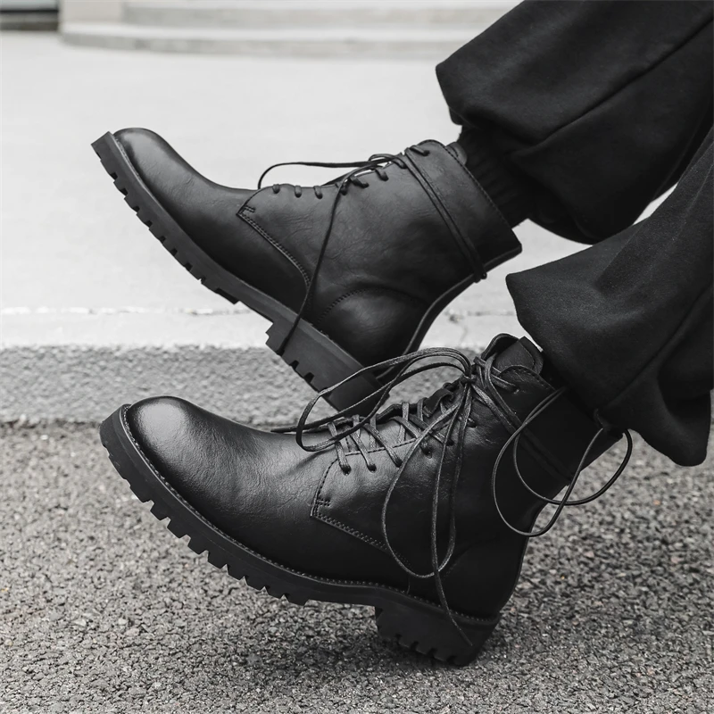 New Winter Fashion Men High-top Ankle Boots Black Casual Lace-up Thick-soled Trendy Versatile Brand Boots Social Boots Men
New Winter Fashion Men High-top Ankle Boots Black Casual Lace-up Thick-soled Trendy Versatile Brand Boots Social Boots Men