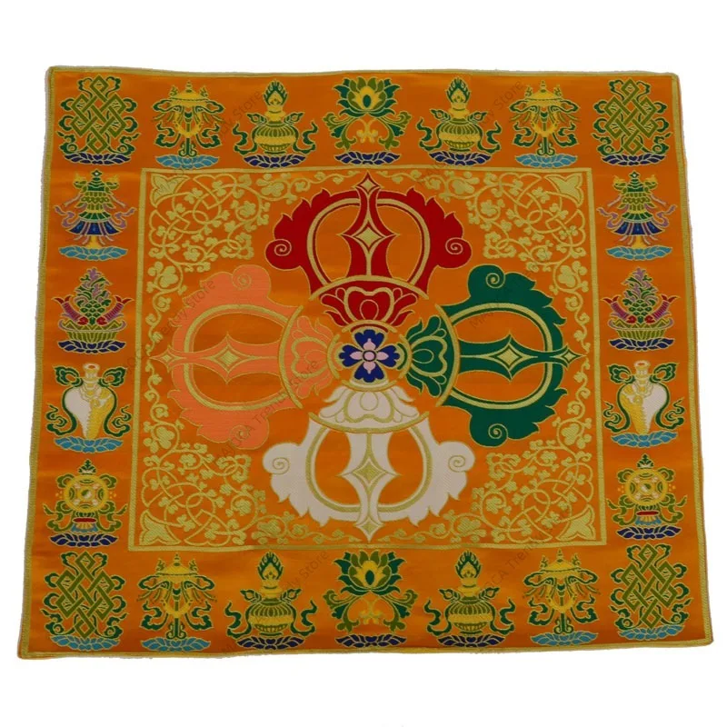 Тибетская парча Vajra Cross Vishvavajra Ткань для алтаря/киврик - Покрытие стола из буддийского храм с восемью благоприятных символов
Тибетская парча Vajra Cross Vishvavajra Ткань для алтаря/киврик - Покрытие стола из буддийского храм с восемью благоприятных символов