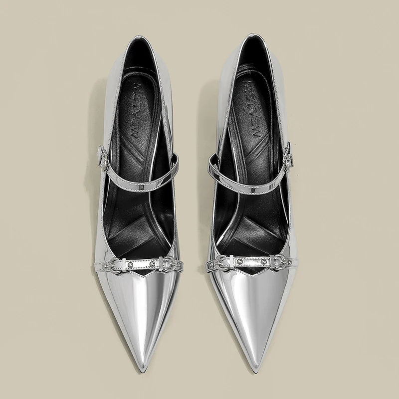 DOYUTIG Brand Women's Fashion 7MM Spring High Heels Shoes Lady Silver Rivet Light Mouth Single Shoes thin High Heels SB003
DOYUTIG Brand Women's Fashion 7MM Spring High Heels Shoes Lady Silver Rivet Light Mouth Single Shoes thin High Heels SB003