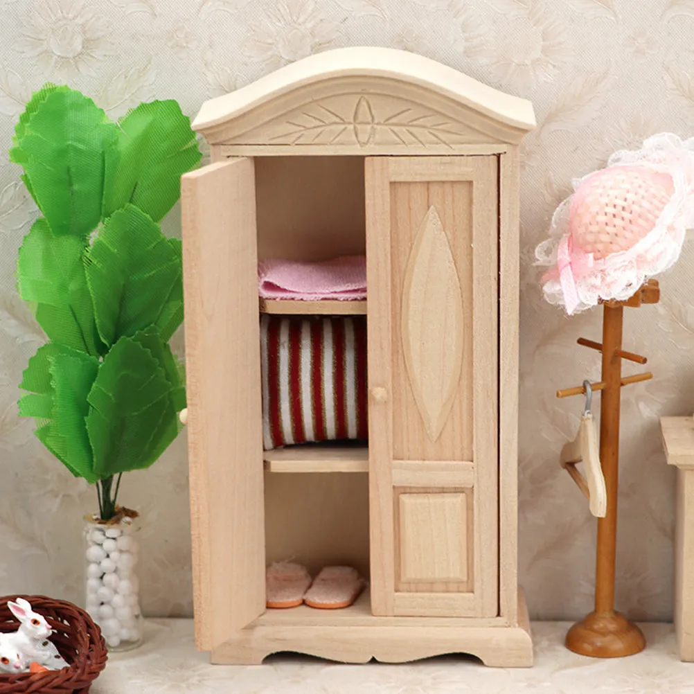 Vintage Miniature Wooden Wardrobe with Carved Floral Pattern Small Closet Ornament for Dollhouse Accessories Kids Room Decor
Vintage Miniature Wooden Wardrobe with Carved Floral Pattern Small Closet Ornament for Dollhouse Accessories Kids Room Decor