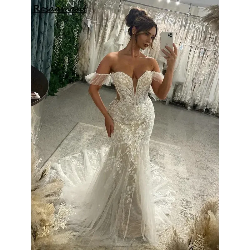 Light Champagne Off The Shoulder Mermaid Wedding Dresses Illusion Appliques Lace Country Bridal Gowns
Light Champagne Off The Shoulder Mermaid Wedding Dresses Illusion Appliques Lace Country Bridal Gowns