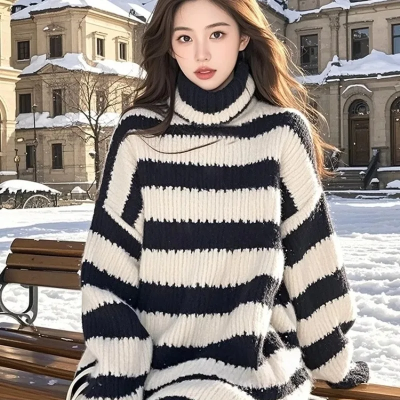 Women Korean Fashion Black White Striped Sweater Autumn Winter Lazy Style New Loose Pullover Mid-length Knitted Top
Women Korean Fashion Black White Striped Sweater Autumn Winter Lazy Style New Loose Pullover Mid-length Knitted Top