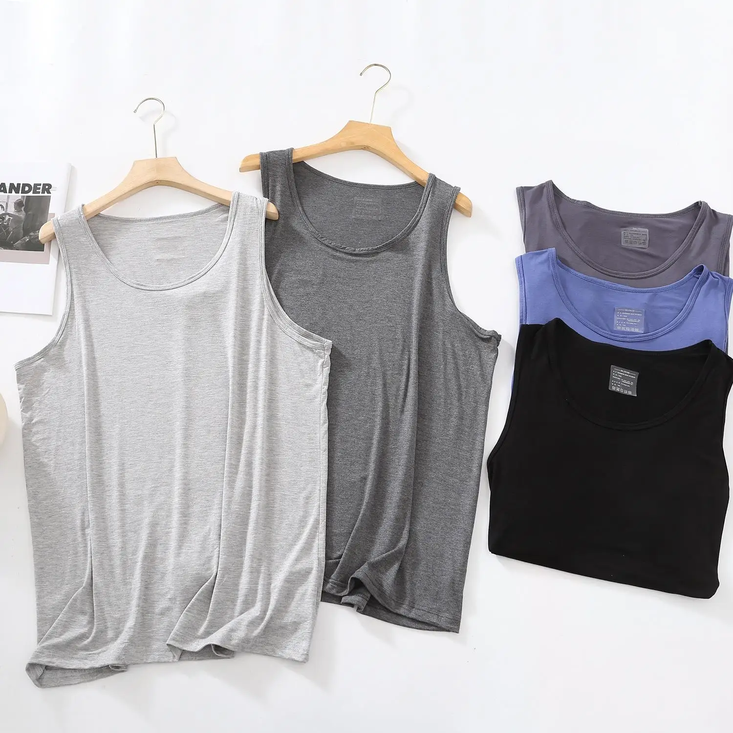 Men's Sleeveless Tank Top Large Hurdle Sports Underwear Comfortable Breathable Innerwear for Active Lifestyle
Men's Sleeveless Tank Top Large Hurdle Sports Underwear Comfortable Breathable Innerwear for Active Lifestyle
