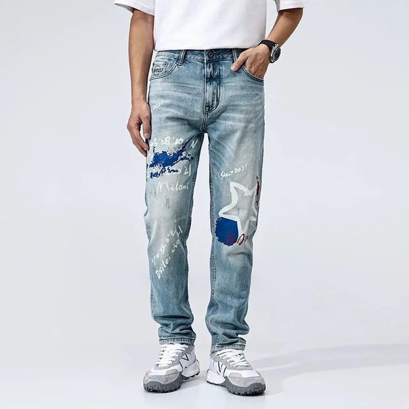 Spring and Autumn New Fashionable Trendy Printed American Retro Straight leg Jeans Men's Loose Sports High quality Pants 28-36
Spring and Autumn New Fashionable Trendy Printed American Retro Straight leg Jeans Men's Loose Sports High quality Pants 28-36