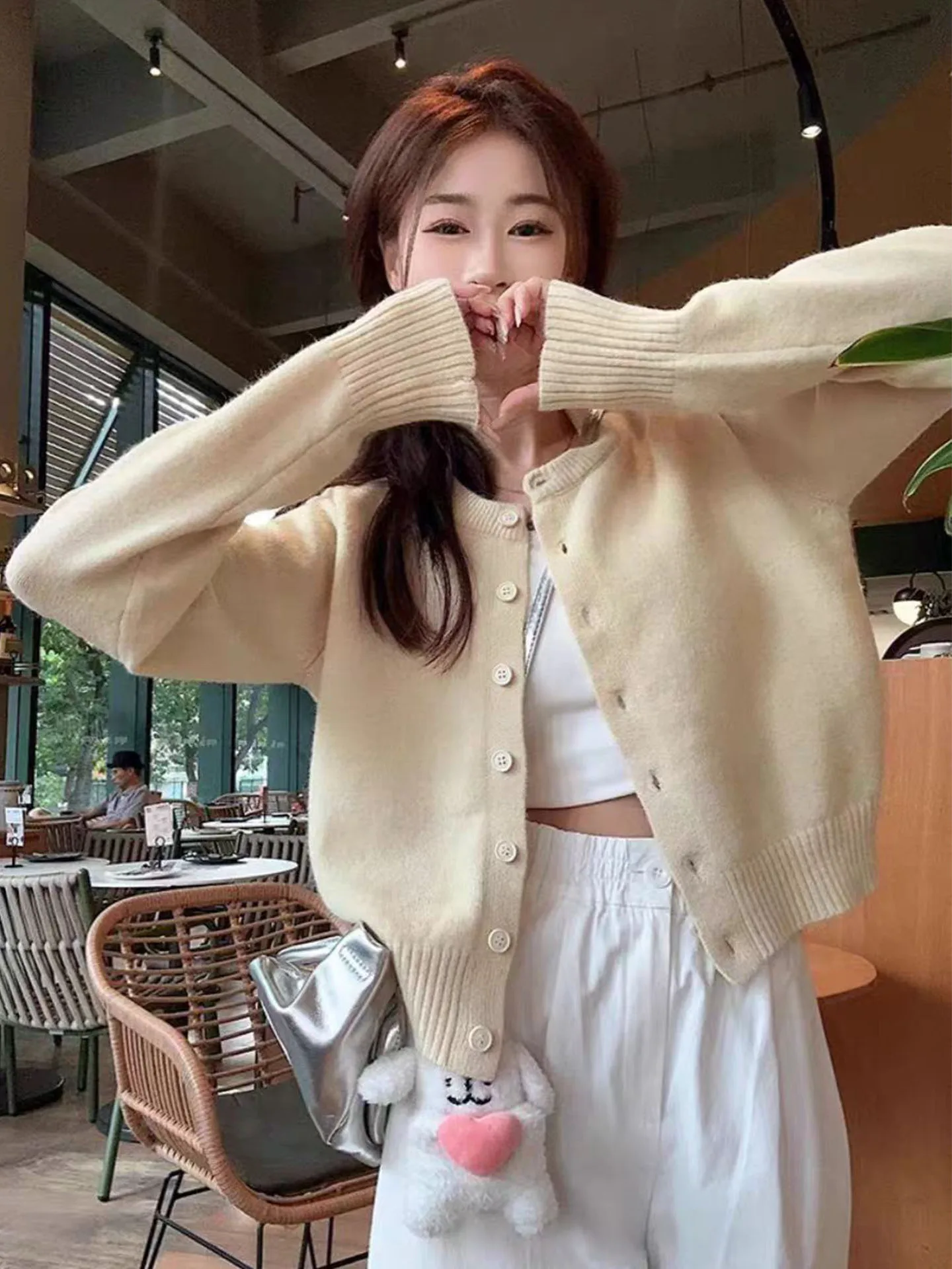 Синий свитер Fufu Jaet, женский осенне-зимний весенний вязаный топ, верхняя одежда, повседневное корейское пальто с высокой талией
Синий свитер Fufu Jaet, женский осенне-зимний весенний вязаный топ, верхняя одежда, повседневное корейское пальто с высокой талией