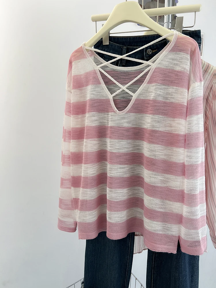 Fashion Loose O-neck Striped T-shirt Women's Chic Design T-Shirts Casual Versatile Pullover Tops 2025 Summer New
Fashion Loose O-neck Striped T-shirt Women's Chic Design T-Shirts Casual Versatile Pullover Tops 2025 Summer New
