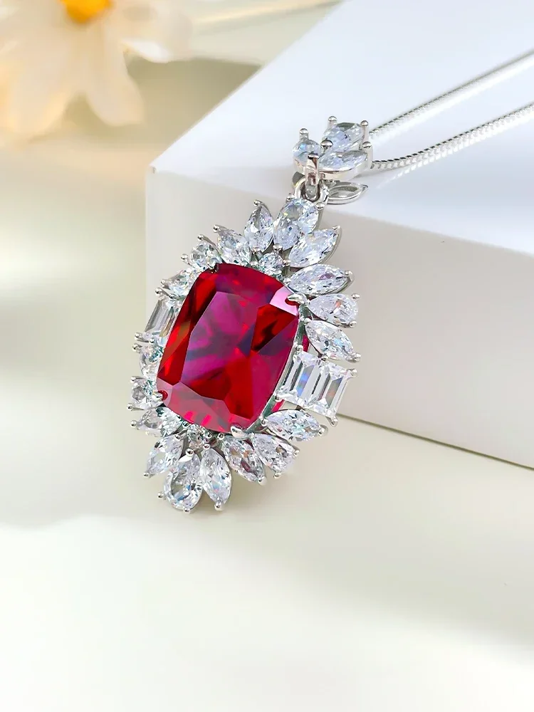 Desire Fashion Artificial Red Treasure 925 Silver Pendant Set with High Carbon Diamonds, Versatile and Elegant
Desire Fashion Artificial Red Treasure 925 Silver Pendant Set with High Carbon Diamonds, Versatile and Elegant
