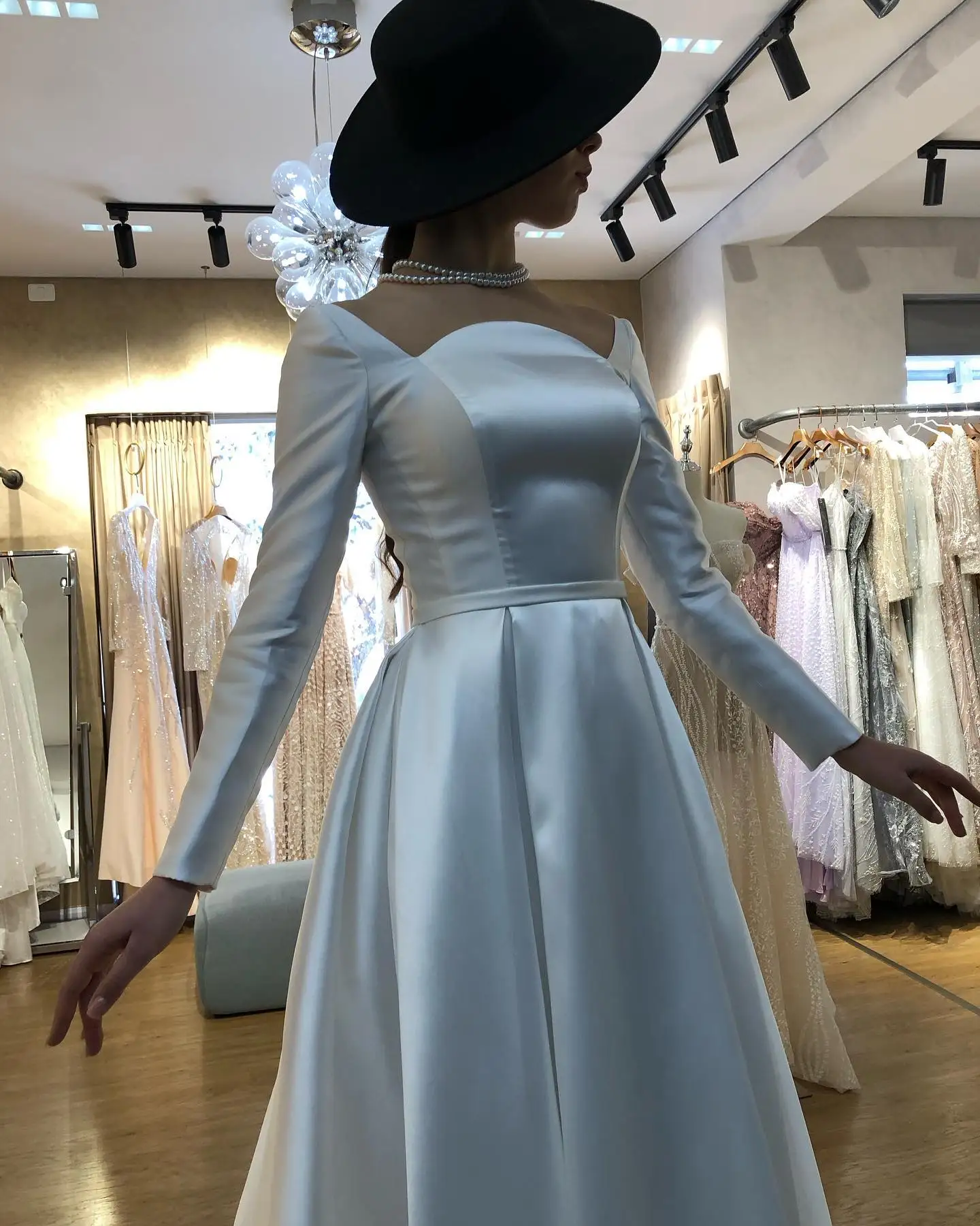Customized Fashion Strapless Jersey Long Sleeves Evening Dresses Elegant A-Line Floor Length Celebrity Gowns Vestido De Noche
Customized Fashion Strapless Jersey Long Sleeves Evening Dresses Elegant A-Line Floor Length Celebrity Gowns Vestido De Noche