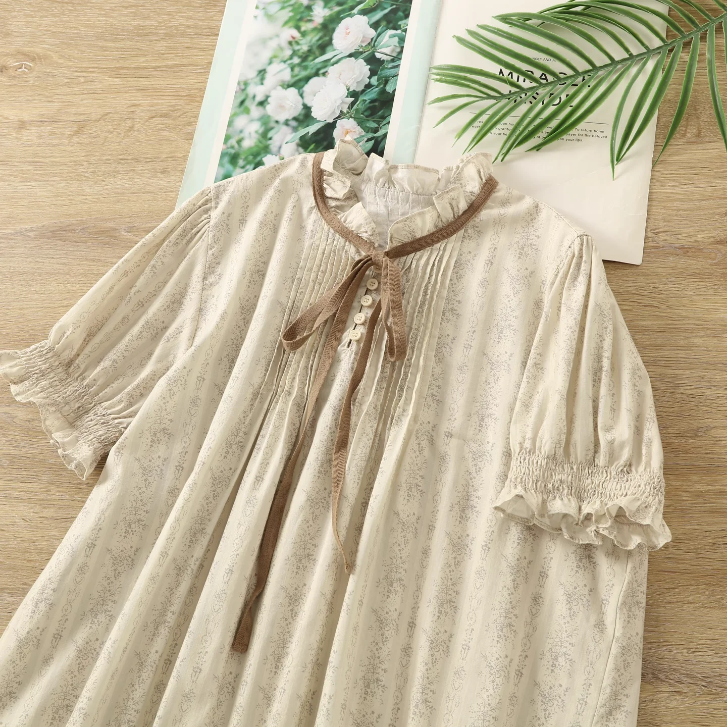 Mori Girl Style Rustic Flowers Print Shirt and Blouse 2025 Summer Women Clothing Cotton Bow Short Sleeve Shirts Tops Female
Mori Girl Style Rustic Flowers Print Shirt and Blouse 2025 Summer Women Clothing Cotton Bow Short Sleeve Shirts Tops Female
