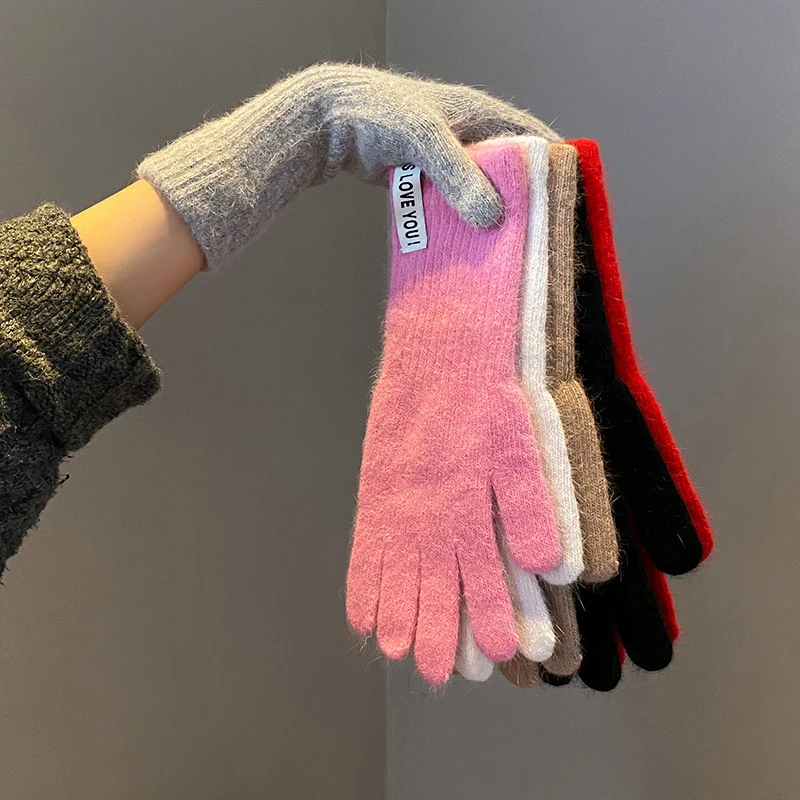 Женские теплые толстые плюшевые вязаные перчатки с сенсорным экраном для мужчин и женщин, модные осенне-зимние сохраняющие тепло, перчатки для катания на лыжах, уличные перчатки
Женские теплые толстые плюшевые вязаные перчатки с сенсорным экраном для мужчин и женщин, модные осенне-зимние сохраняющие тепло, перчатки для катания на лыжах, уличные перчатки