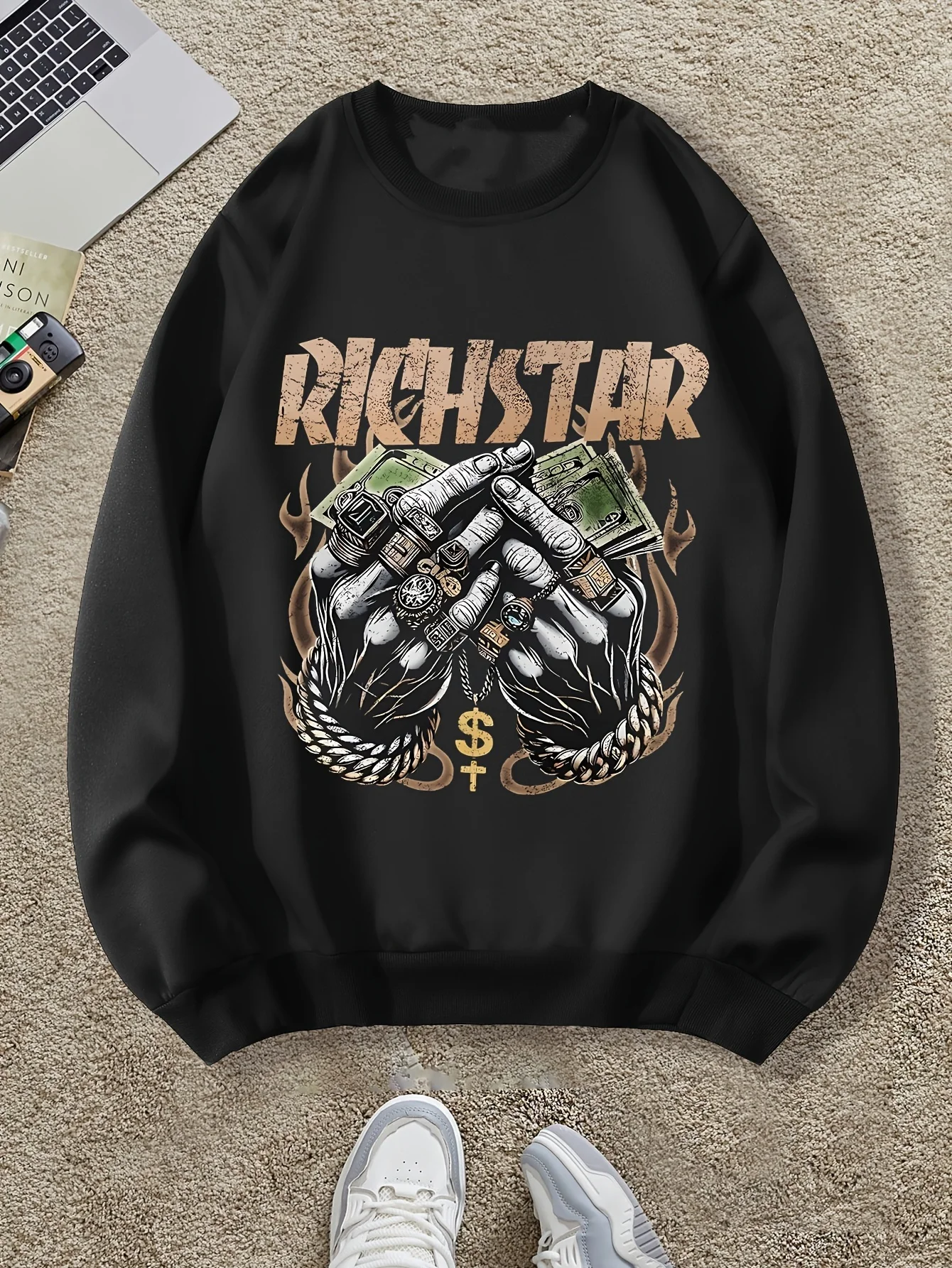 Vintage Money Holding Pattern Printed Autumn and Winter Men's and Women's Long Sleeved Sportswear Sweatshirt Casual Loose
Vintage Money Holding Pattern Printed Autumn and Winter Men's and Women's Long Sleeved Sportswear Sweatshirt Casual Loose