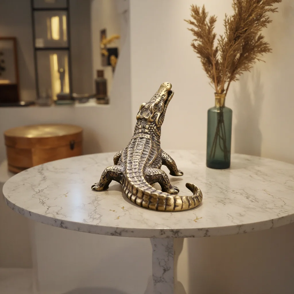 New Retro Bronze Crocodile Mini Sculpture, Retro Brass Crocodile Mini Statue, Desktop Decor, Home Feng Shui Decorative Craf
New Retro Bronze Crocodile Mini Sculpture, Retro Brass Crocodile Mini Statue, Desktop Decor, Home Feng Shui Decorative Craf