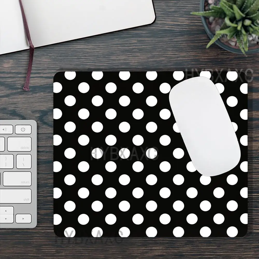 HYBXAXC Polka Dot Small Mouse Pad Desk Pad Desktop Computer Keyboard Wireless Mouse Boy Girl Gift for Play games
HYBXAXC Polka Dot Small Mouse Pad Desk Pad Desktop Computer Keyboard Wireless Mouse Boy Girl Gift for Play games