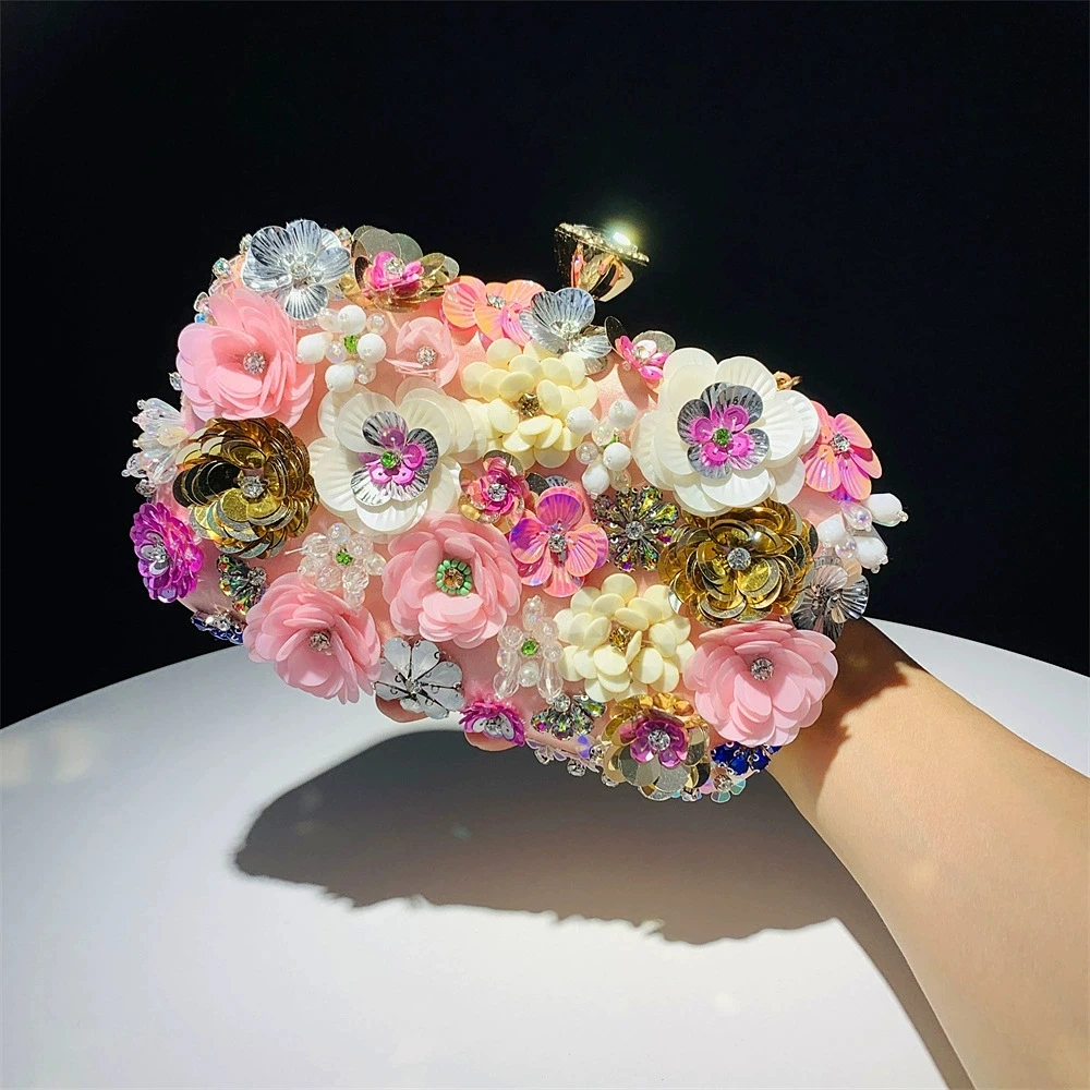 Fashion Banquet Bag Handmade Flower Banquet Bag Women's Handbag Hand-held Dress Bag
Fashion Banquet Bag Handmade Flower Banquet Bag Women's Handbag Hand-held Dress Bag