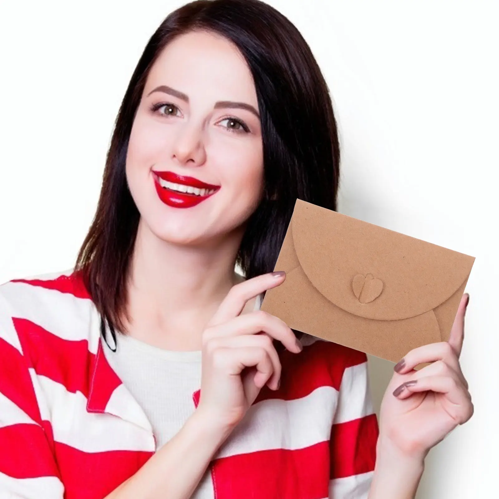 40 комплектов мини-конвертов из крафт-бумаги в винтажном стиле, маленькие конверты с застежкой в виде сердца для приглашений, поздравительных открыток, свадебных подарков
40 комплектов мини-конвертов из крафт-бумаги в винтажном стиле, маленькие конверты с застежкой в виде сердца для приглашений, поздравительных открыток, свадебных подарков