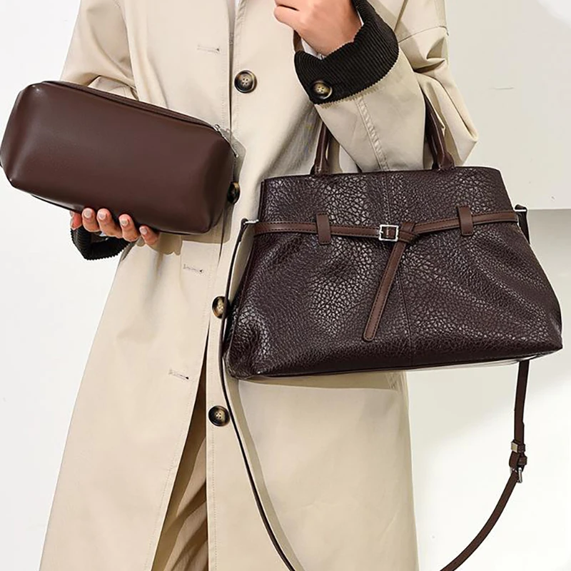 Luxury Leather Handbag Women Belt Buckle Design Shoulder Bag With Innerbag Horizontal Square Magnetic Buckle Zipper Crossbodybag
Luxury Leather Handbag Women Belt Buckle Design Shoulder Bag With Innerbag Horizontal Square Magnetic Buckle Zipper Crossbodybag