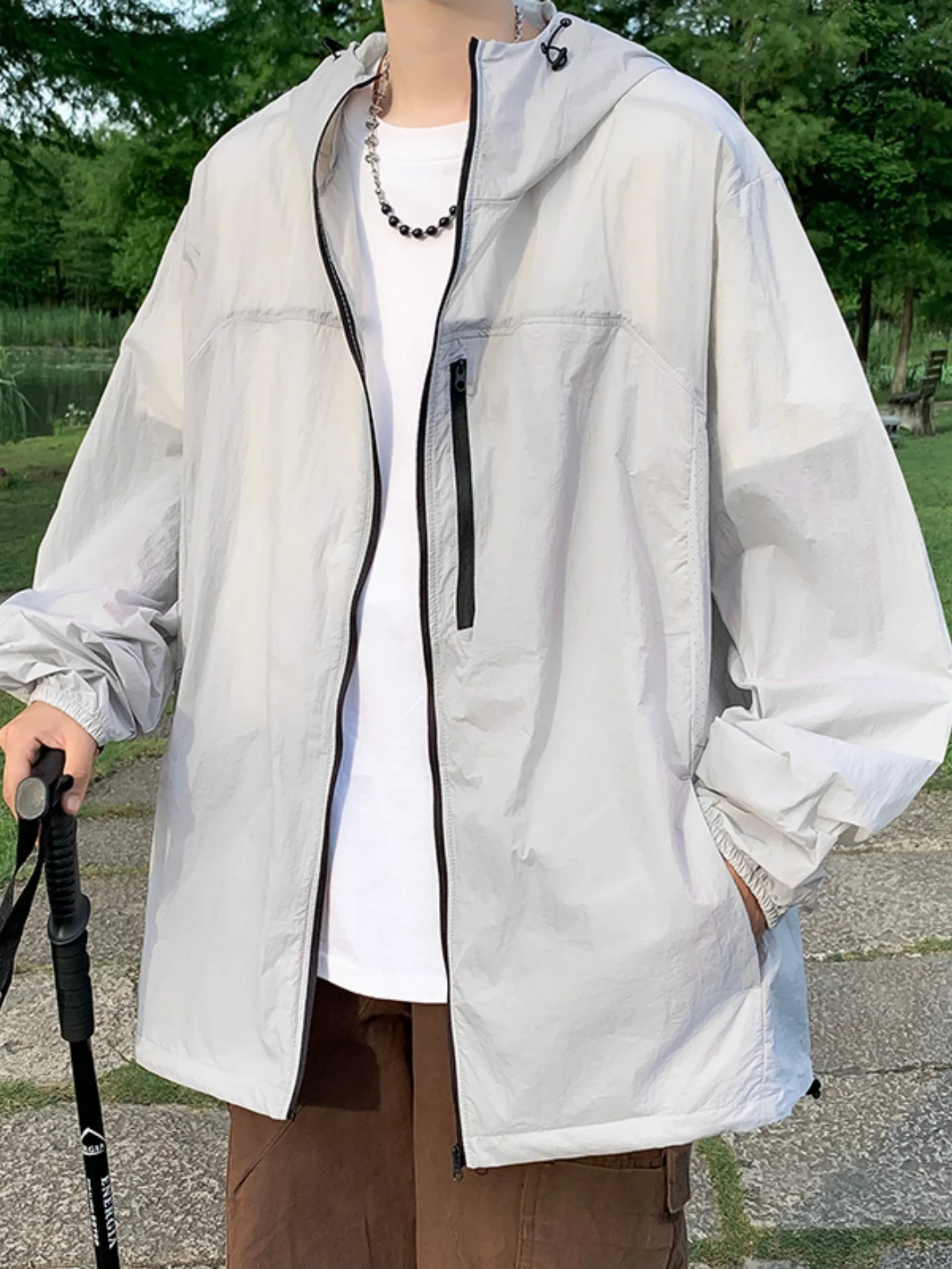 American Style Quick Dry Ice Silk UV Protection Clothing Loose Thin Outdoor Riding Jacket for Men And Women Summer Wear
American Style Quick Dry Ice Silk UV Protection Clothing Loose Thin Outdoor Riding Jacket for Men And Women Summer Wear