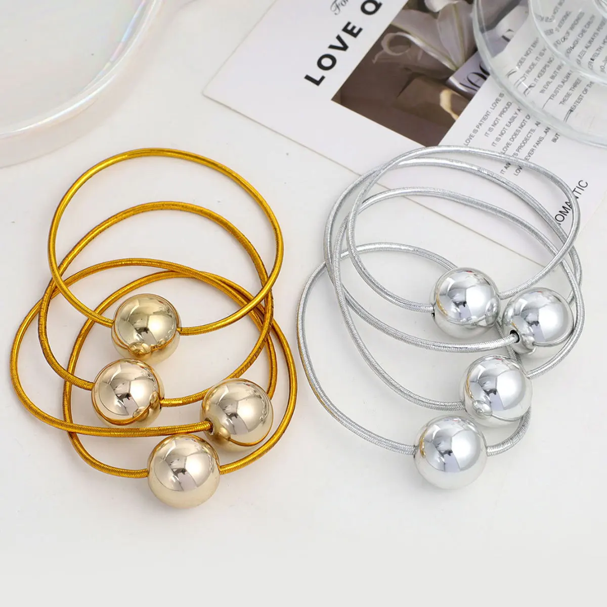 5 Pcs Gold Silver Ball Party Scrunchies Women Girls Elastic Hair Rubber Bands Accessories Tie Hair Rope Ring Headwear Ornament
5 Pcs Gold Silver Ball Party Scrunchies Women Girls Elastic Hair Rubber Bands Accessories Tie Hair Rope Ring Headwear Ornament